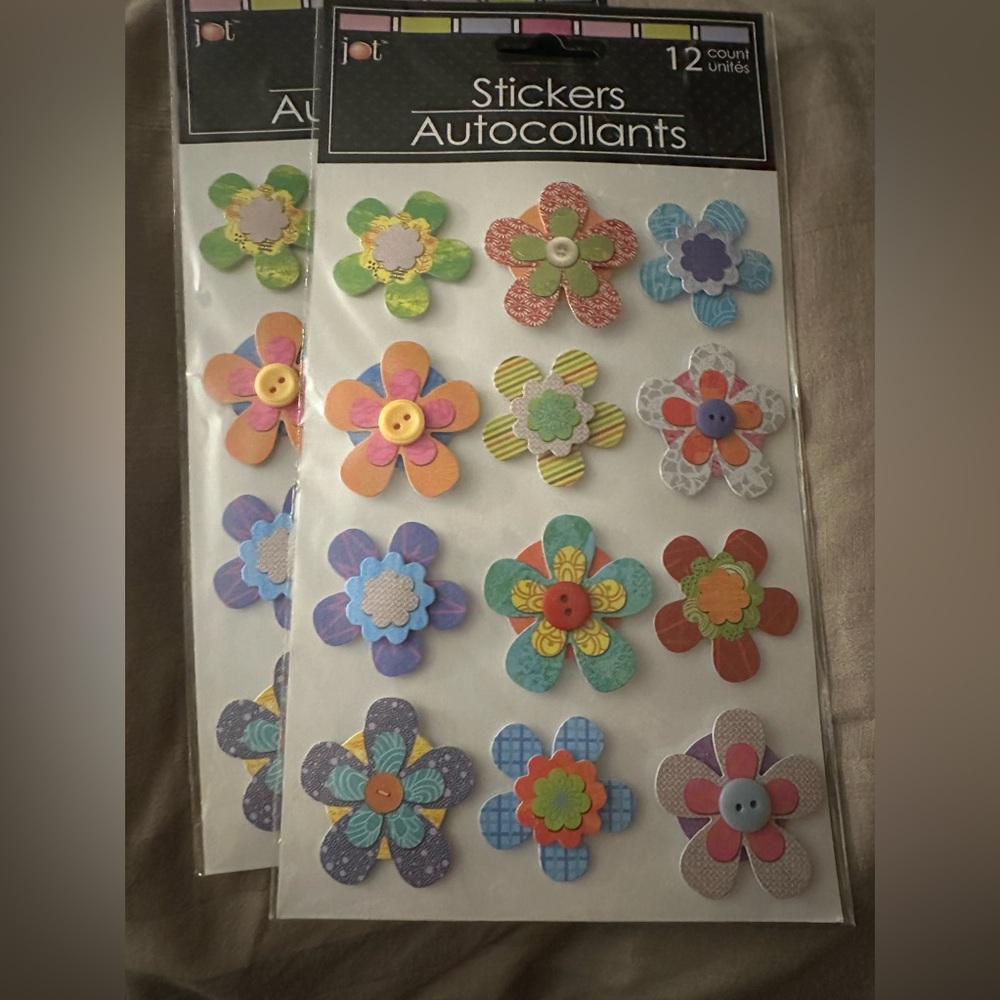 #23 Stickers Books - Picture 16 of 16